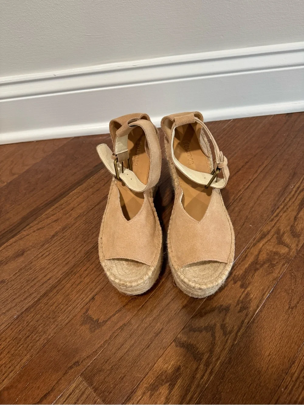 brand new Soludos Positano Tan Suede Espadrille Wedge Sandals